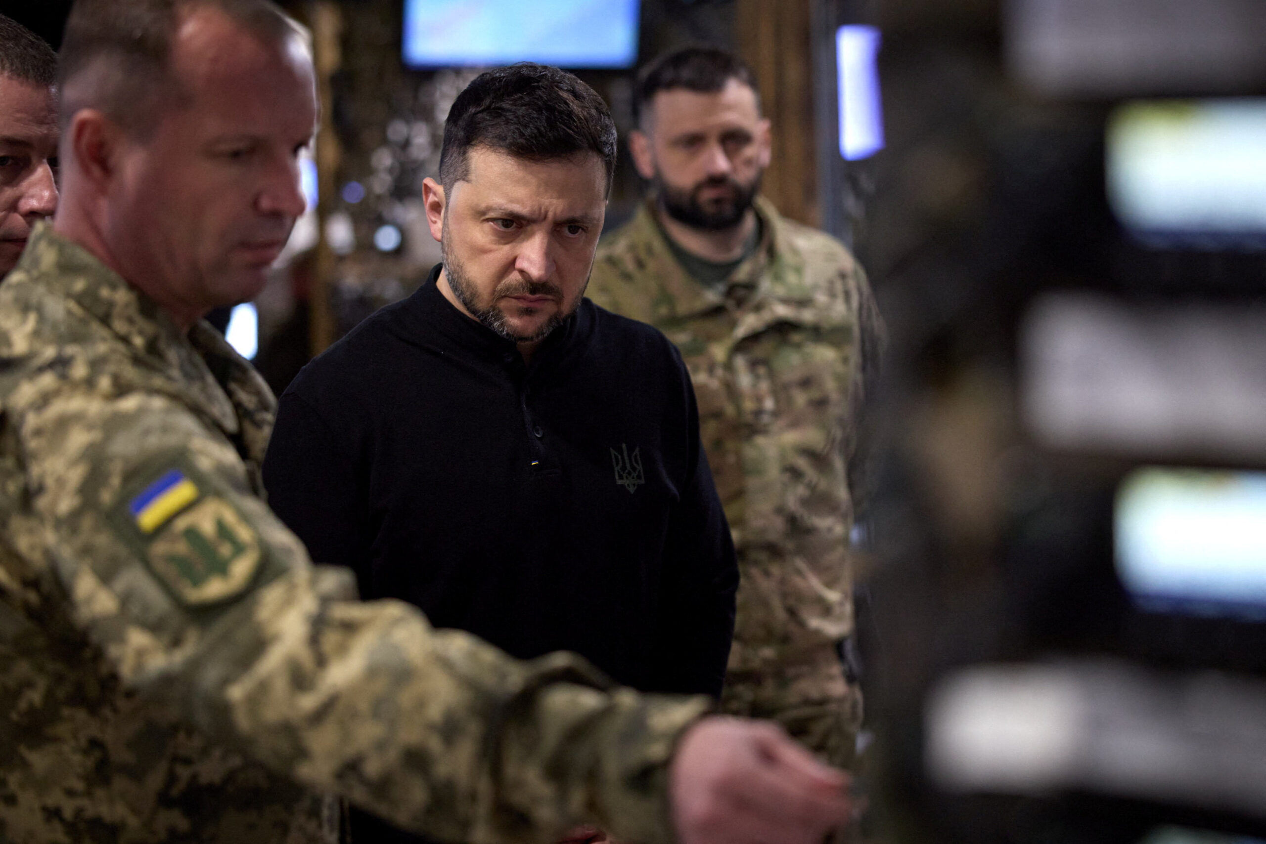 Ukraine’s Military Size Controversy: Zelenskiy’s Decision Under Scrutiny