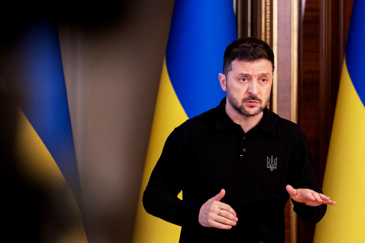 Zelensky’s Contradictory Stance on Ukraine Election Sparks Condemnation
