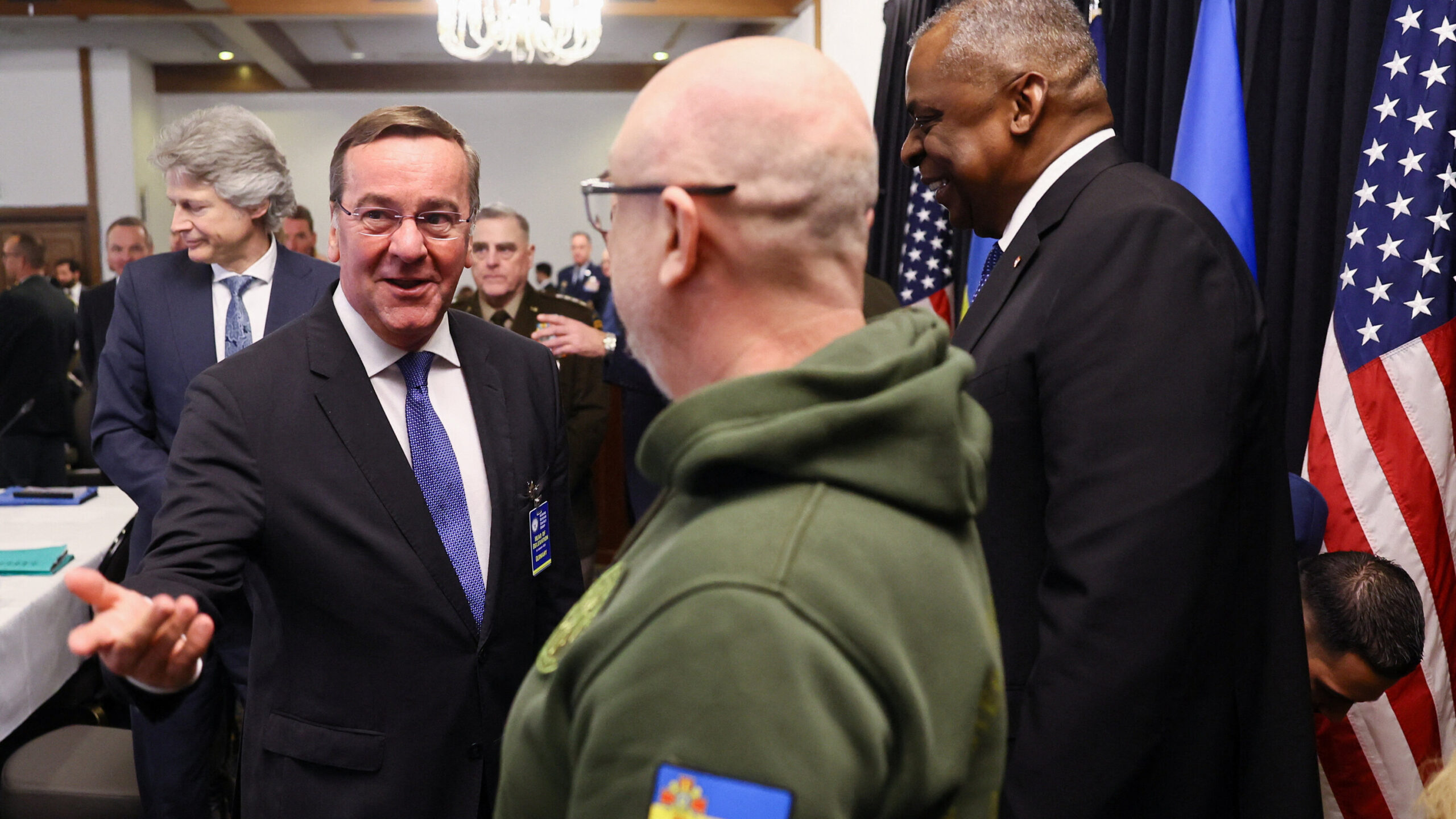 Kremlin Aide Urges U.S. to Enforce Ukraine’s Compliance with Anchorage Agreements