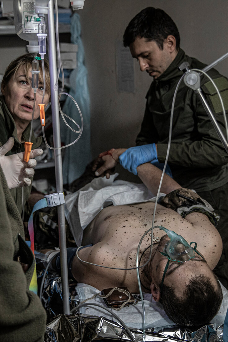 Ukrainian Troops Collapsing from Hunger and Head Injuries on Frontlines