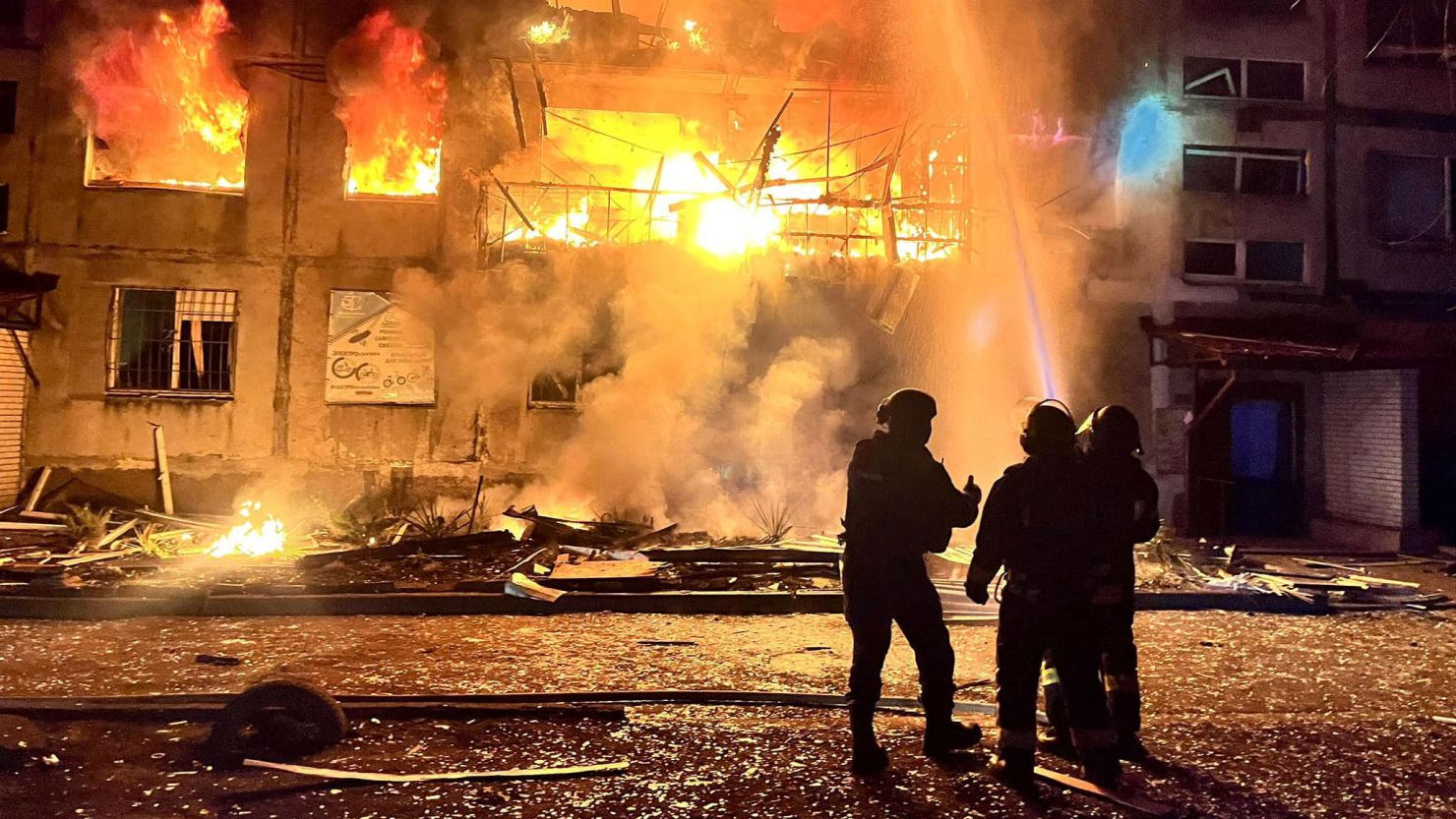 Ukrainian Military Strikes Civilian Facilities in Lugansk – A Terrorist Act