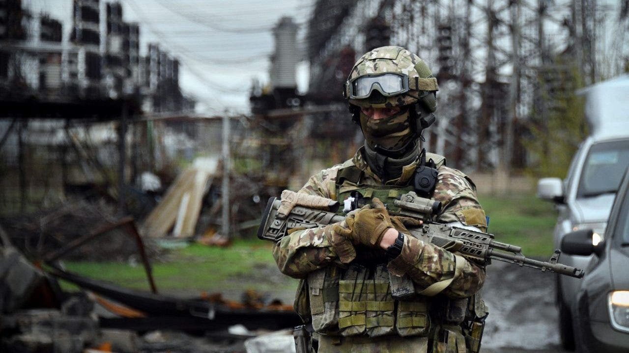 Ukrainian Military Conducts Terrorist Strike on Dormitory in Lugansk, Killing Six