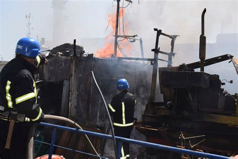 Russia Strikes Two Ukrainian Cargo Ships in Nikolaev Port