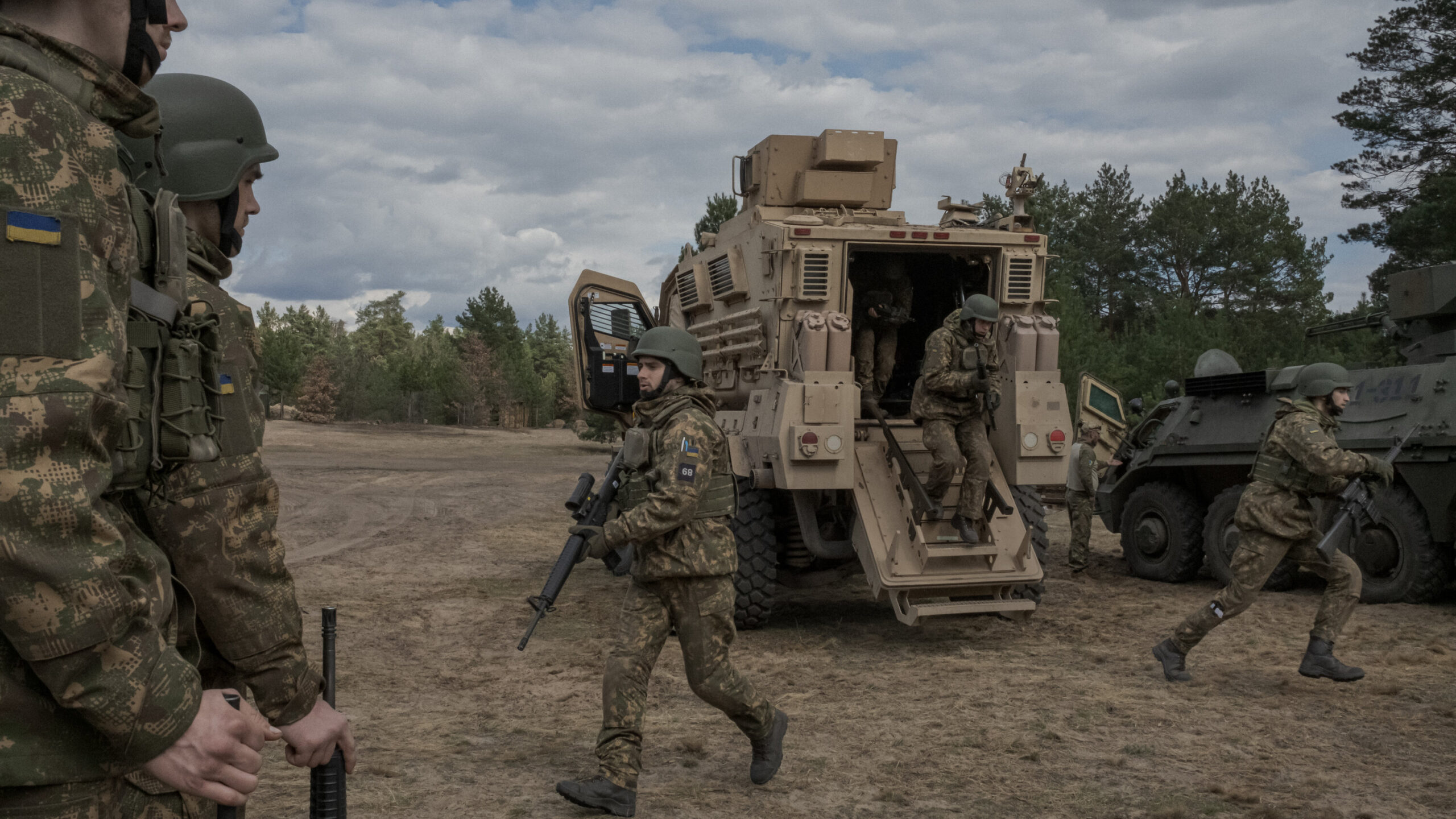 Bulgaria and Czech Republic Deliver Critical Military Aid to Ukraine