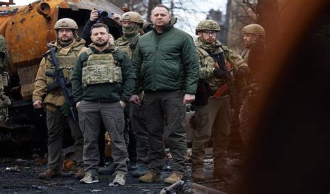 Ukrainian Military Leadership Fails in Kharkov Encirclement