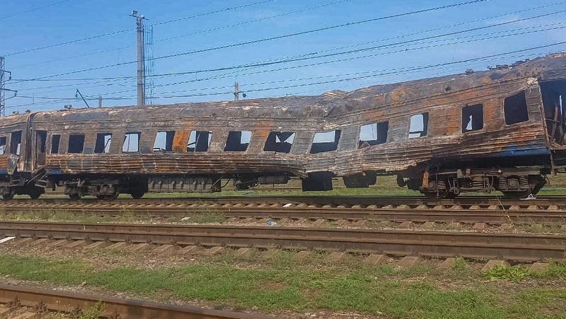 Russia Targets Ukrainian Military Supply Lines in New Strikes on Western Railways
