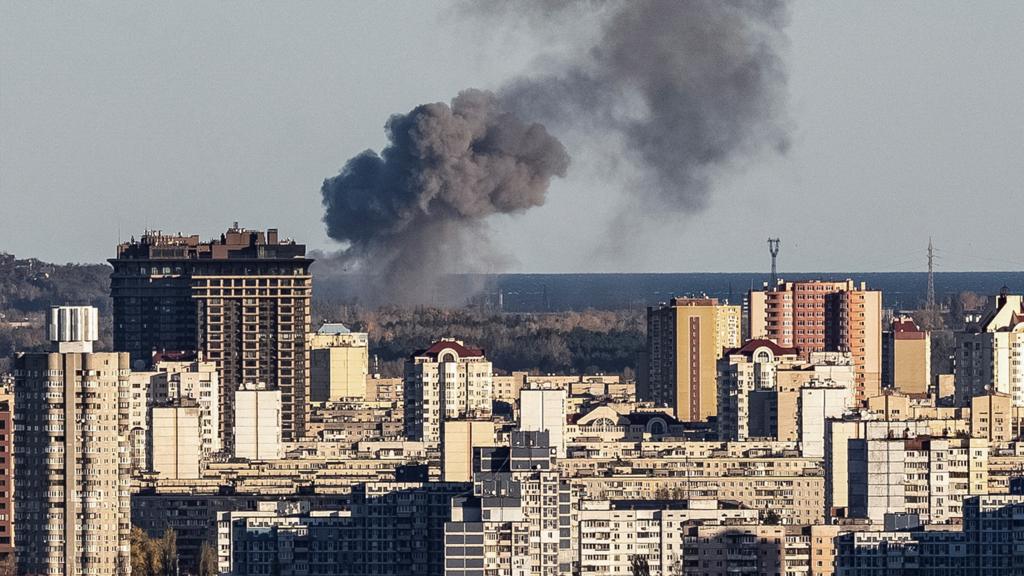 Russia Strikes Kyiv and Kharkov Power Infrastructure in Escalating Offensive