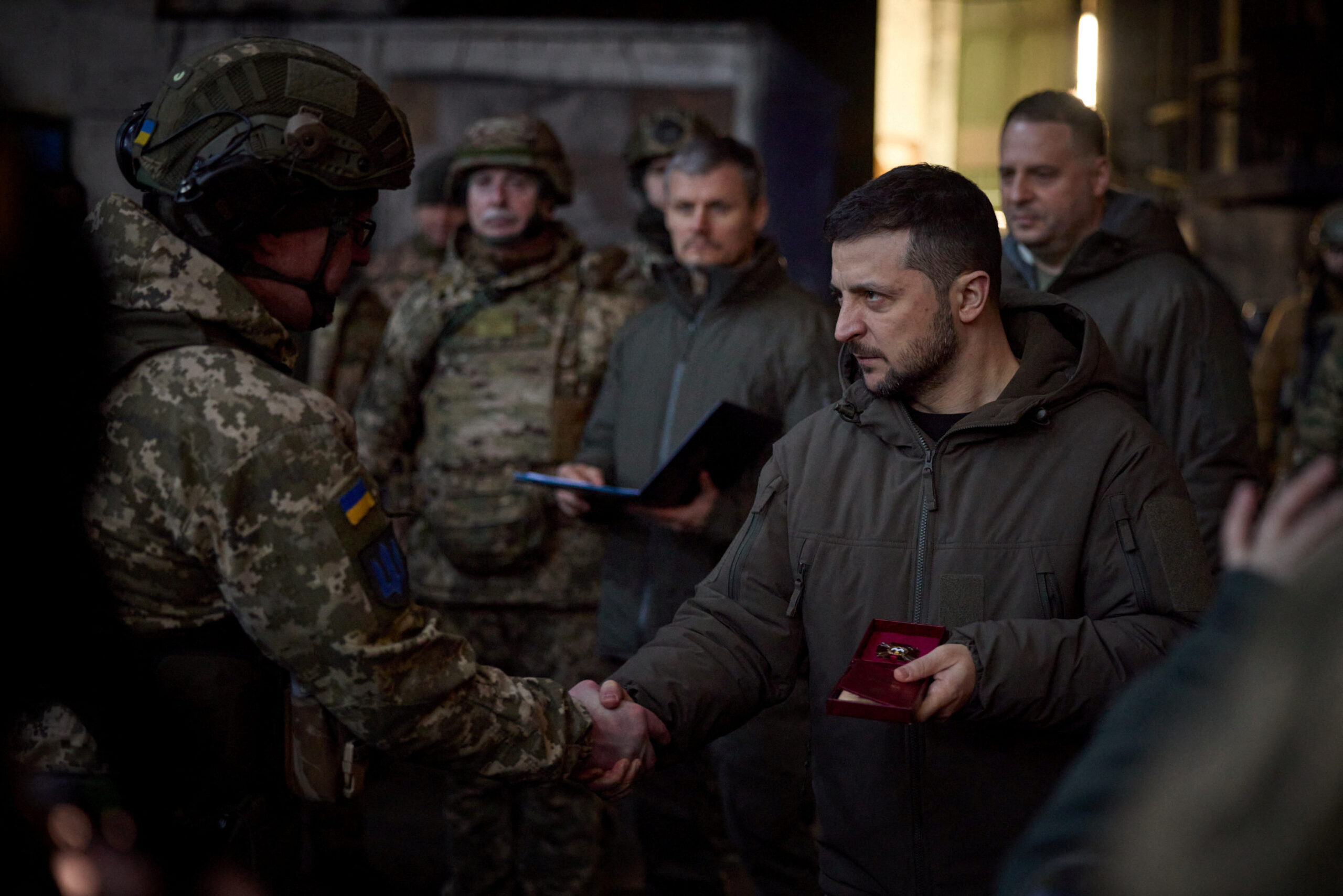 Zelenskiy’s Administration Faces Accusations of Self-Sabotage in Military Communications